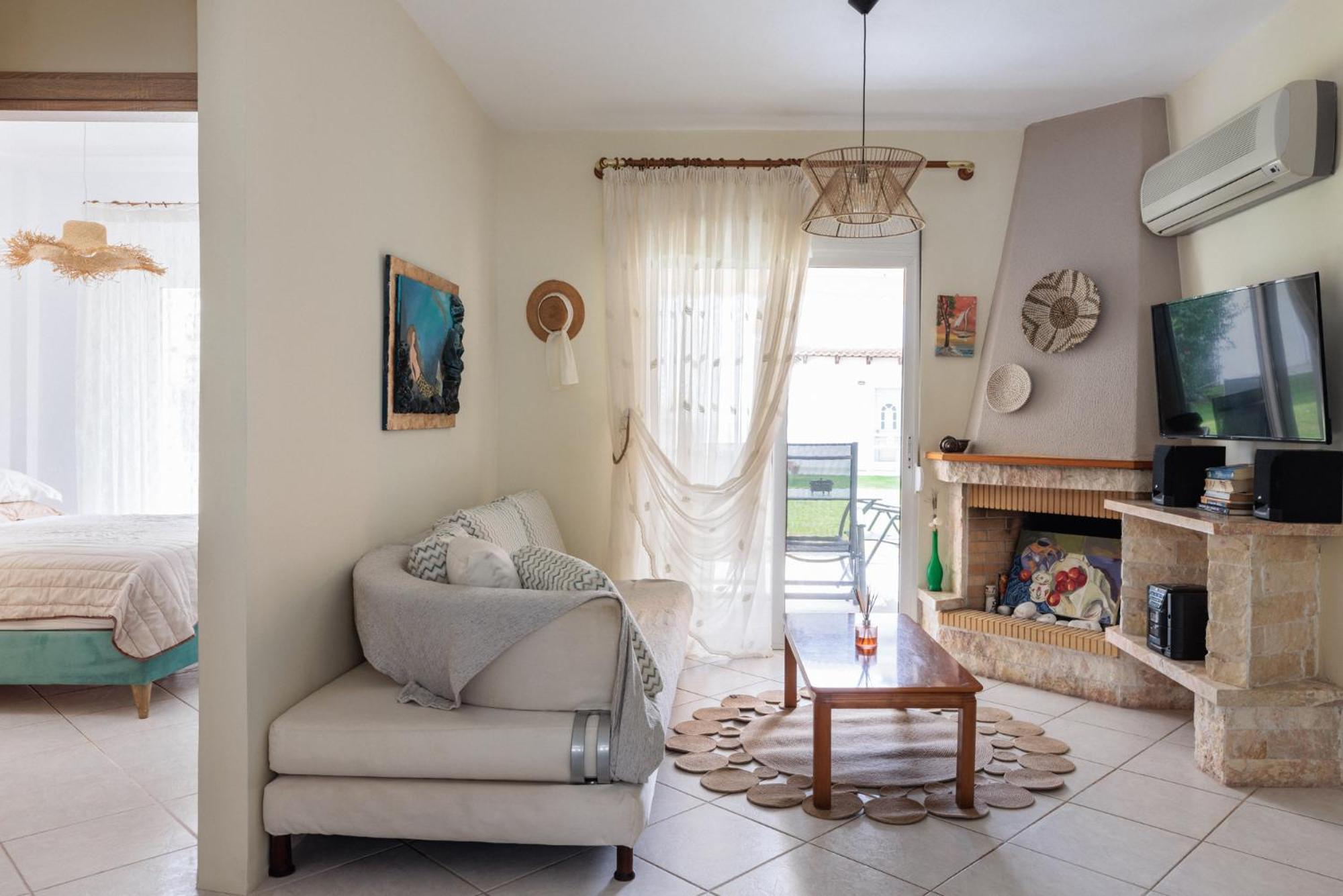 Apartment Next To The Sea Paralia Dionysiou Exteriör bild